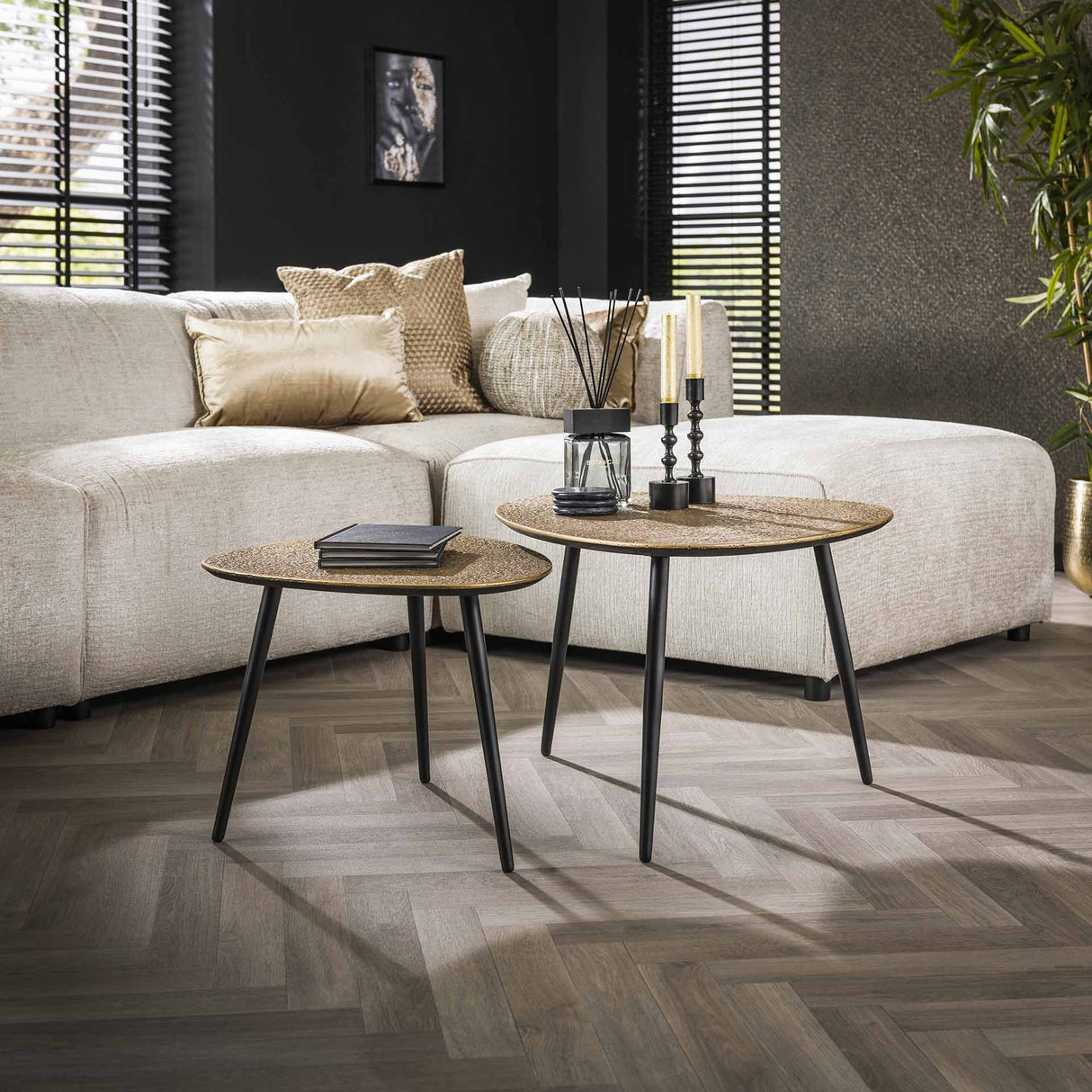 Coffee table set 2 Betty Triangular Metal Gold