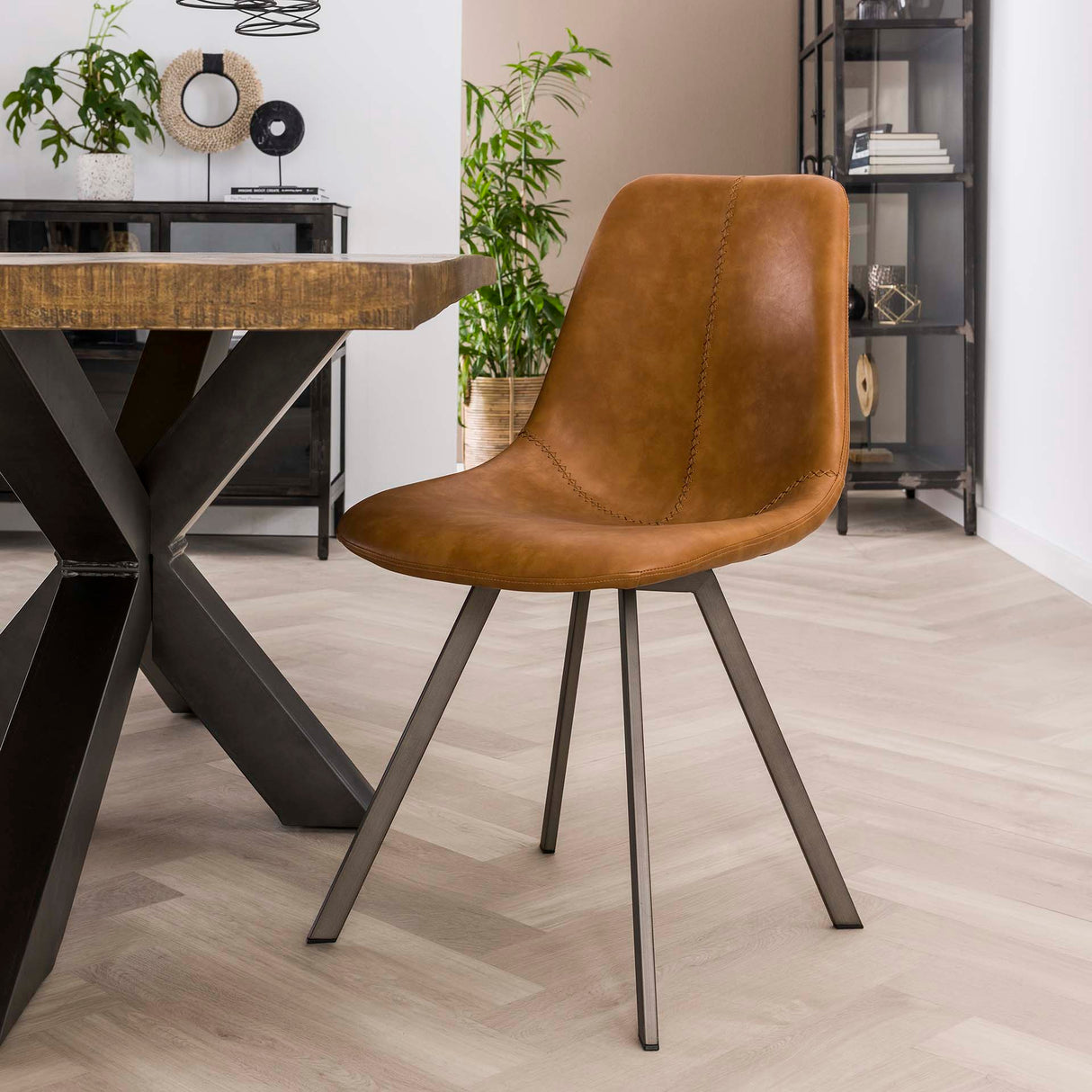 Set of 4 Dining Chairs Siena Saddle PU brown