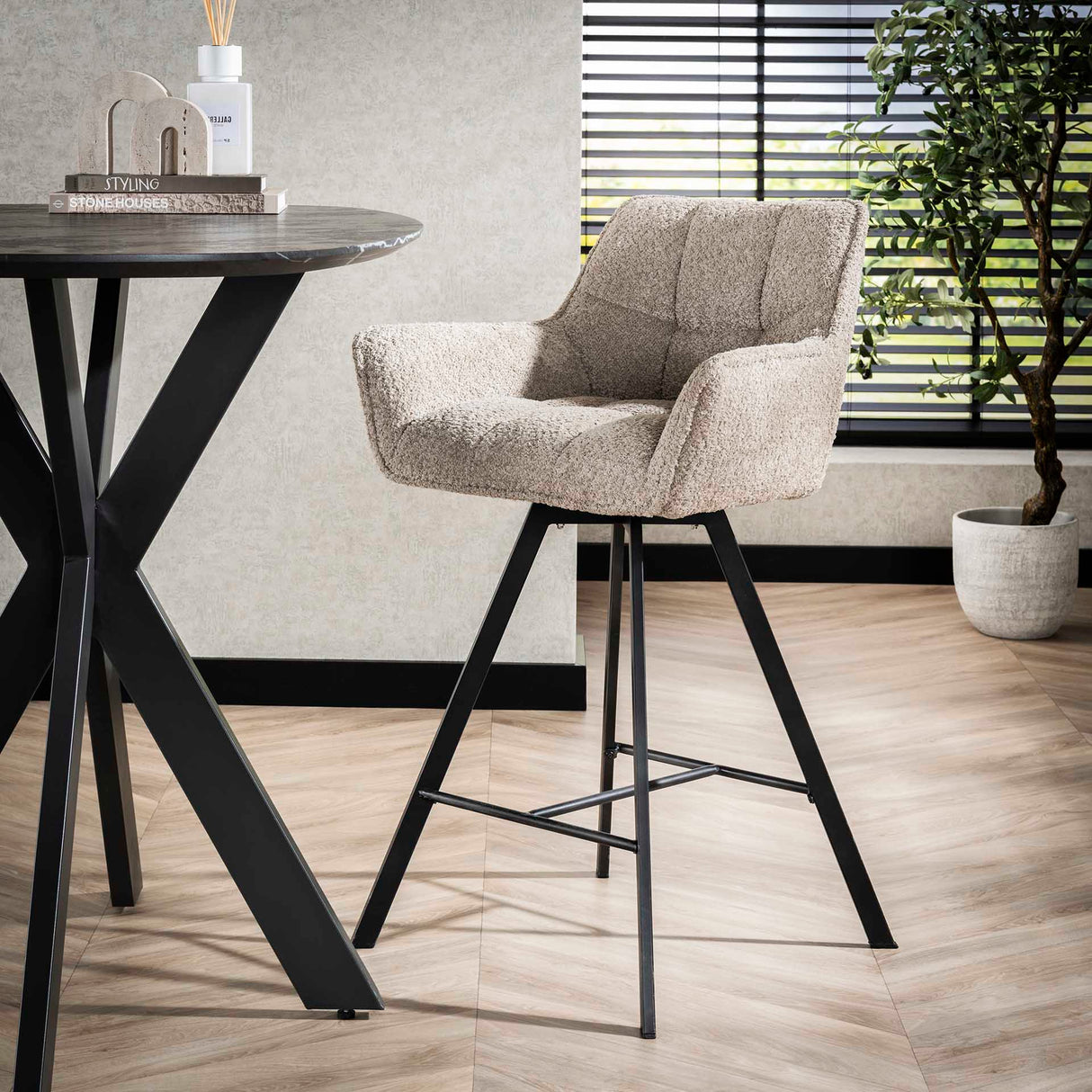 Set of 2 Lino Bouclé Sand Bar Stools Rotatable Grid