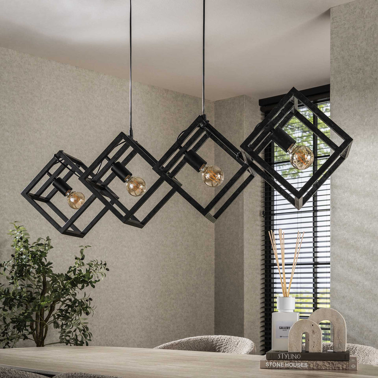 Drew 4-light cube pendant lamp black