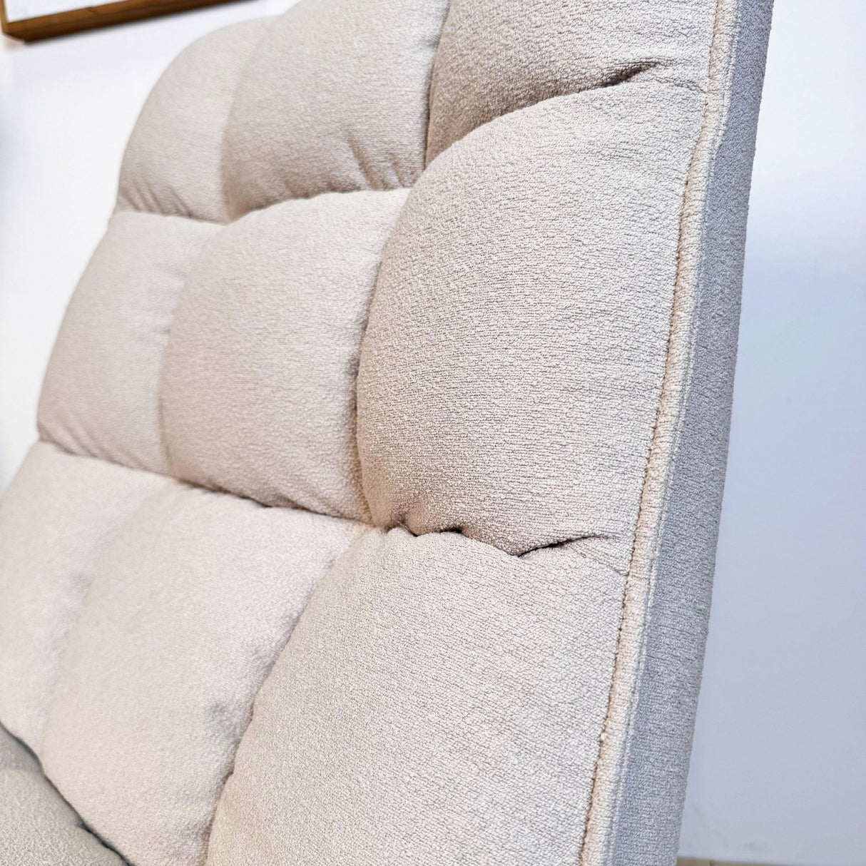Yuki Swivel Armchair Beige Bouclé 360° Rotatable