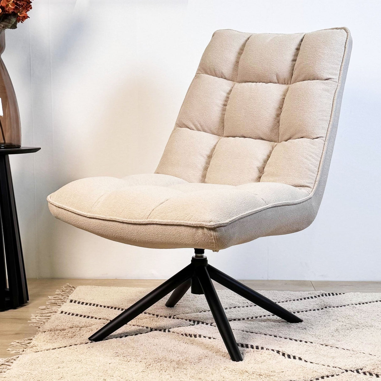 Yuki Swivel Armchair Beige Bouclé 360° Rotatable