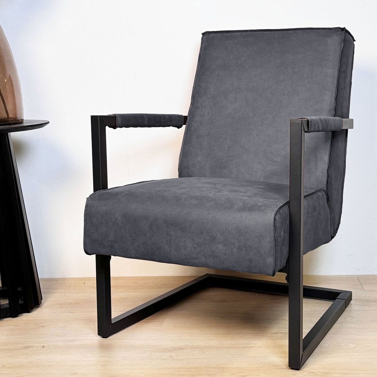 Tiger Industrial Leather Armchair Anthracite