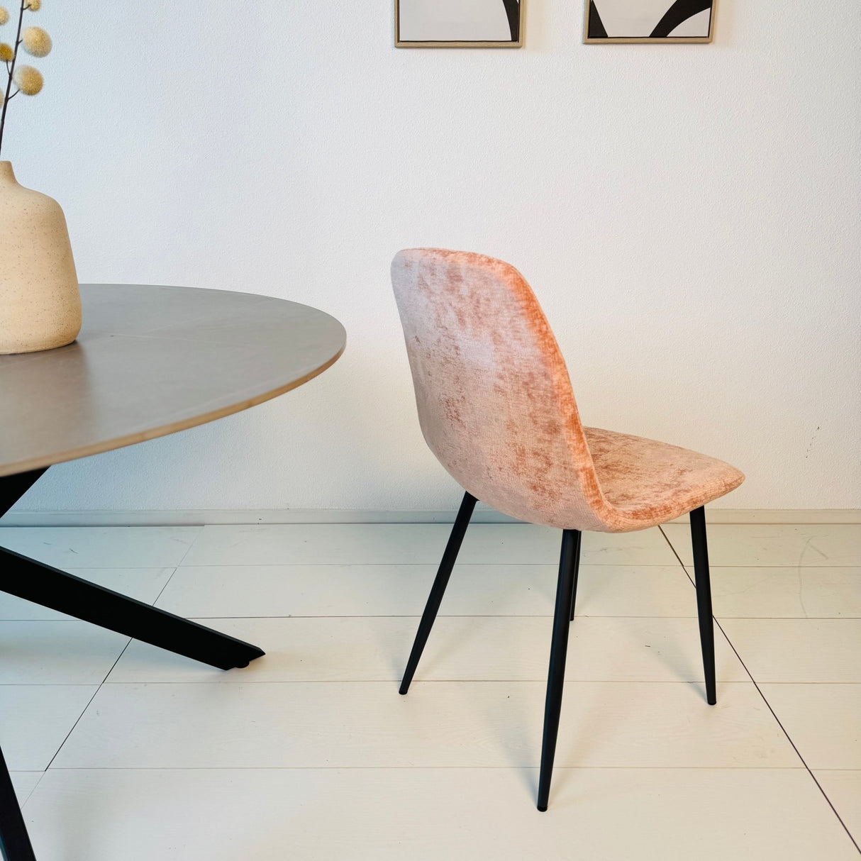 Set of 4 Scandinavian Dining Chairs Old Pink Chenille Fabric Swift - Without Armrests 
