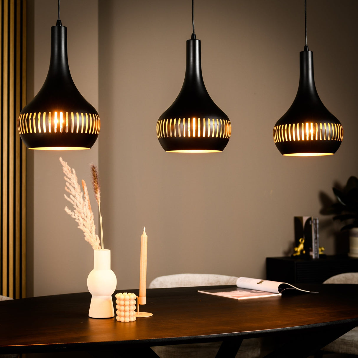 Hanging lamp Indy 3-light cone shape metal black