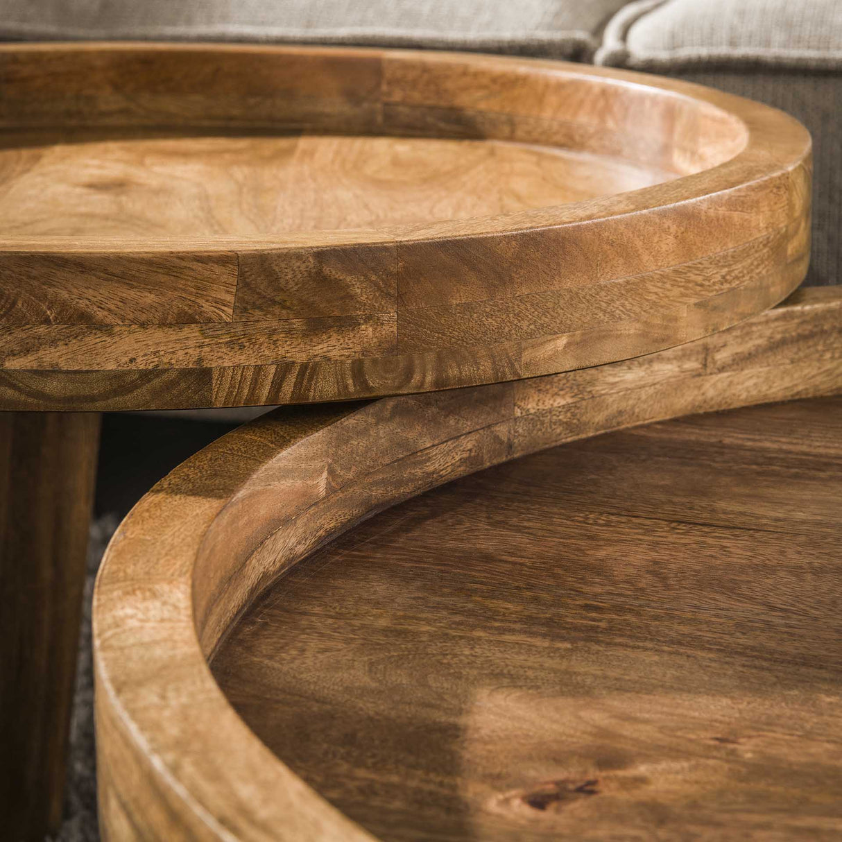 Set of 2 round coffee tables Pien Mango wood