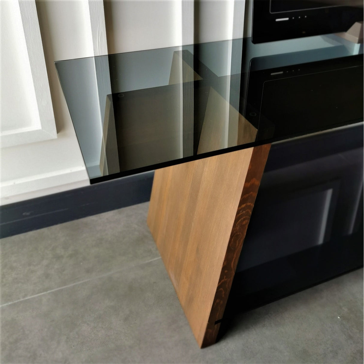 TV Furniture Coral Walnut Black Glass 158x45x40 CM