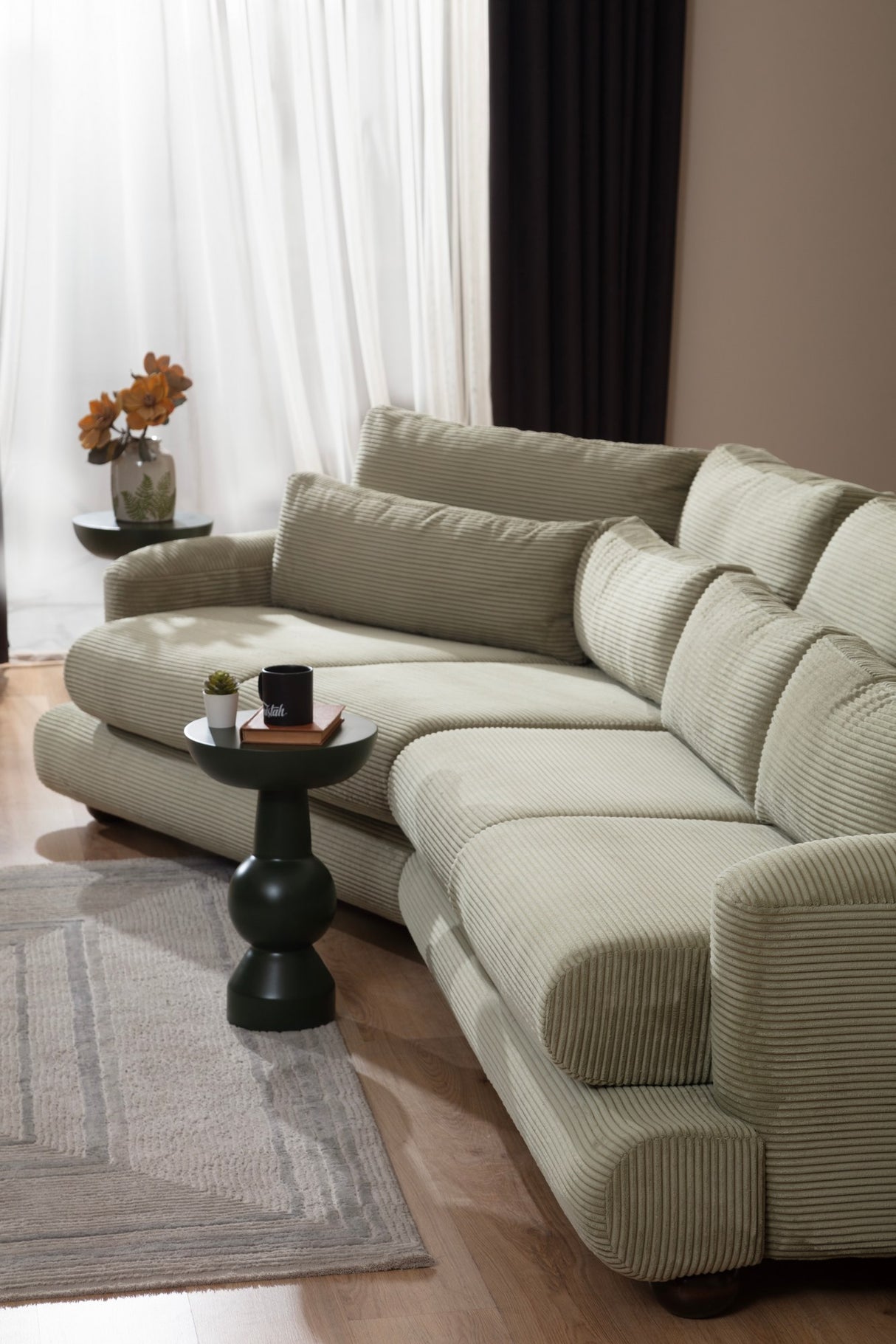 4-seater sofa left river green