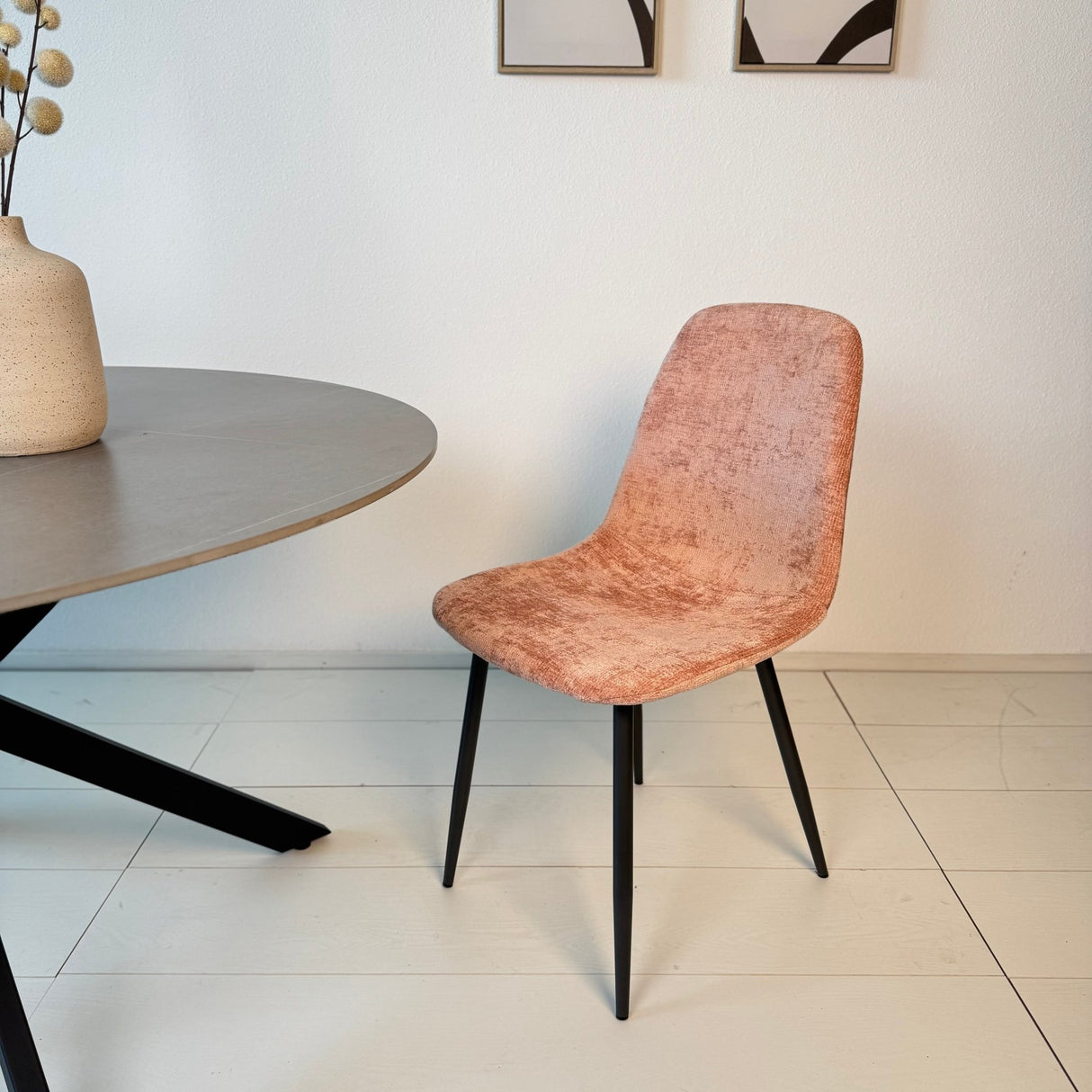 Set of 4 Scandinavian Dining Chairs Old Pink Chenille Fabric Swift - Without Armrests 