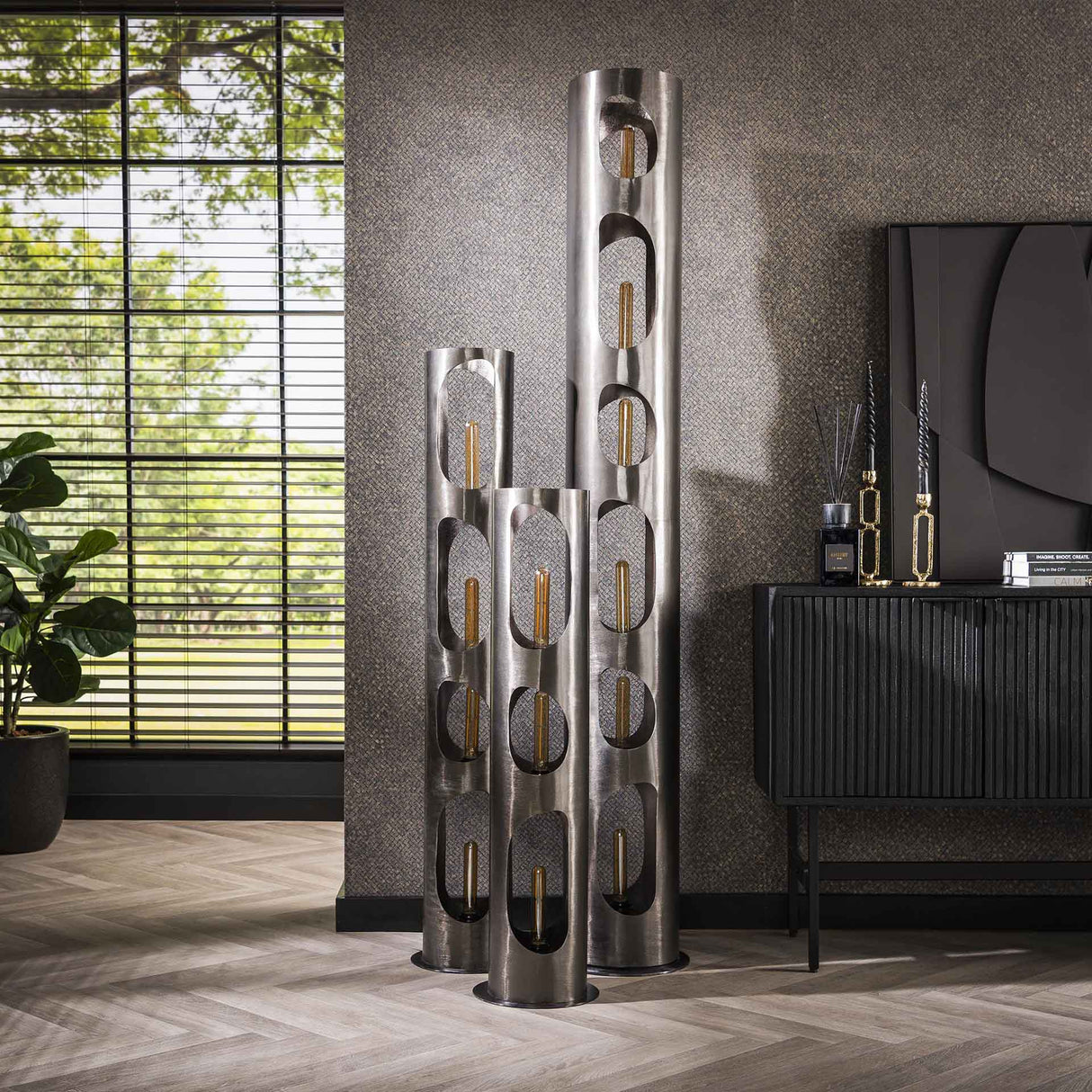 Floor lamp Enya L Metal with organic shapes