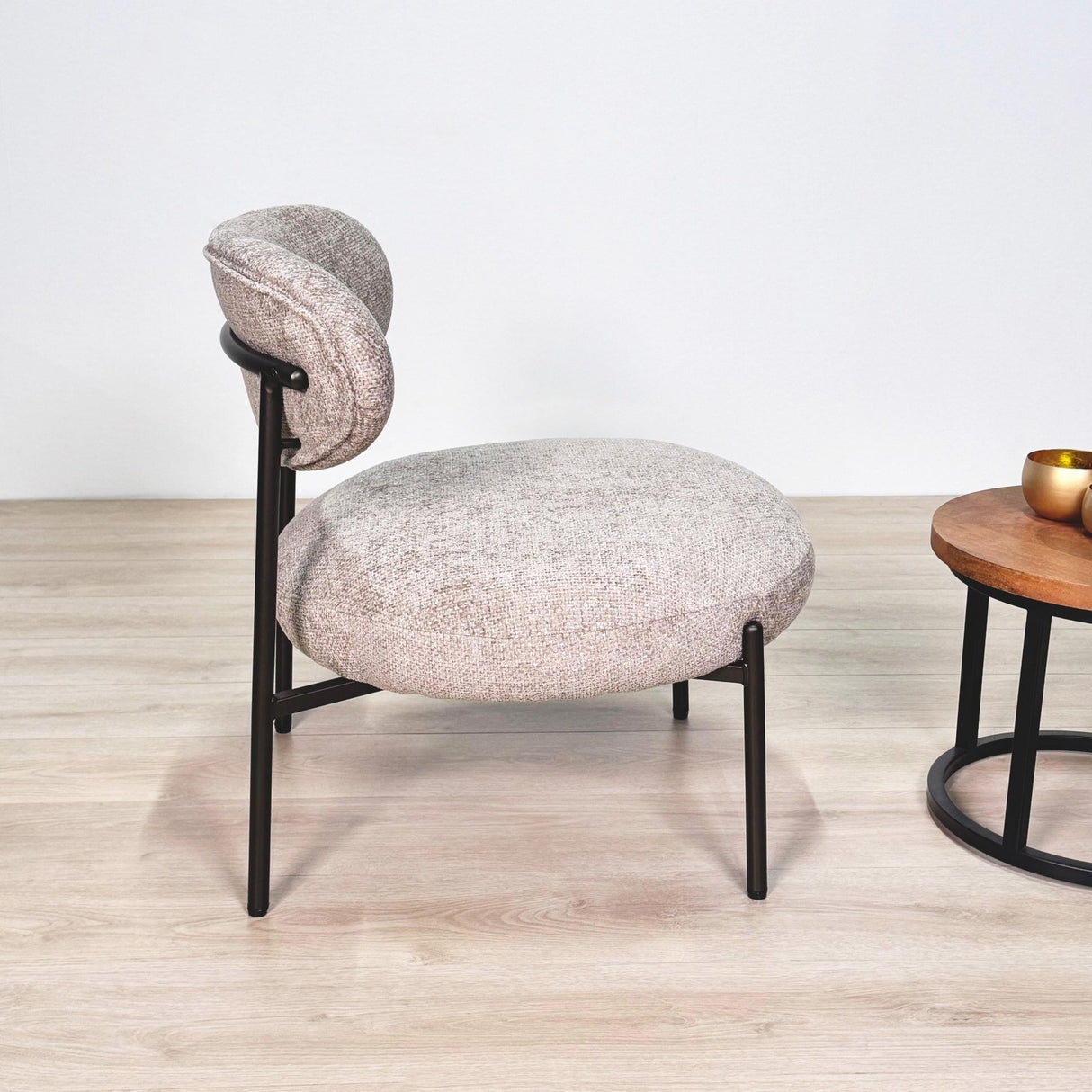 Nova Round Armchair – Sand-colored Fabric 