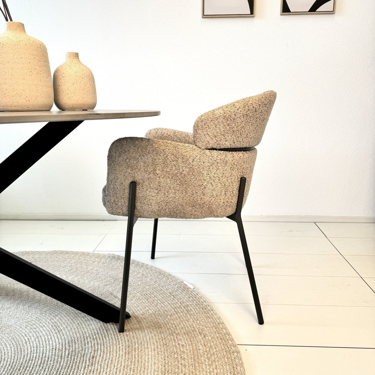 Dining chair Lola boucle fabric beige with round back and arm 