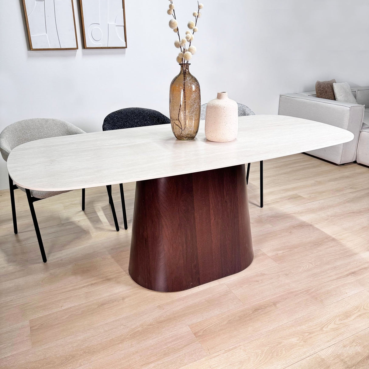 Complete Furniture Set: Lea Dining Table Sintered Stone Marble Look Travertine - Walnut Frame + 4x Lisa Dining Chairs Bouclé Gray 