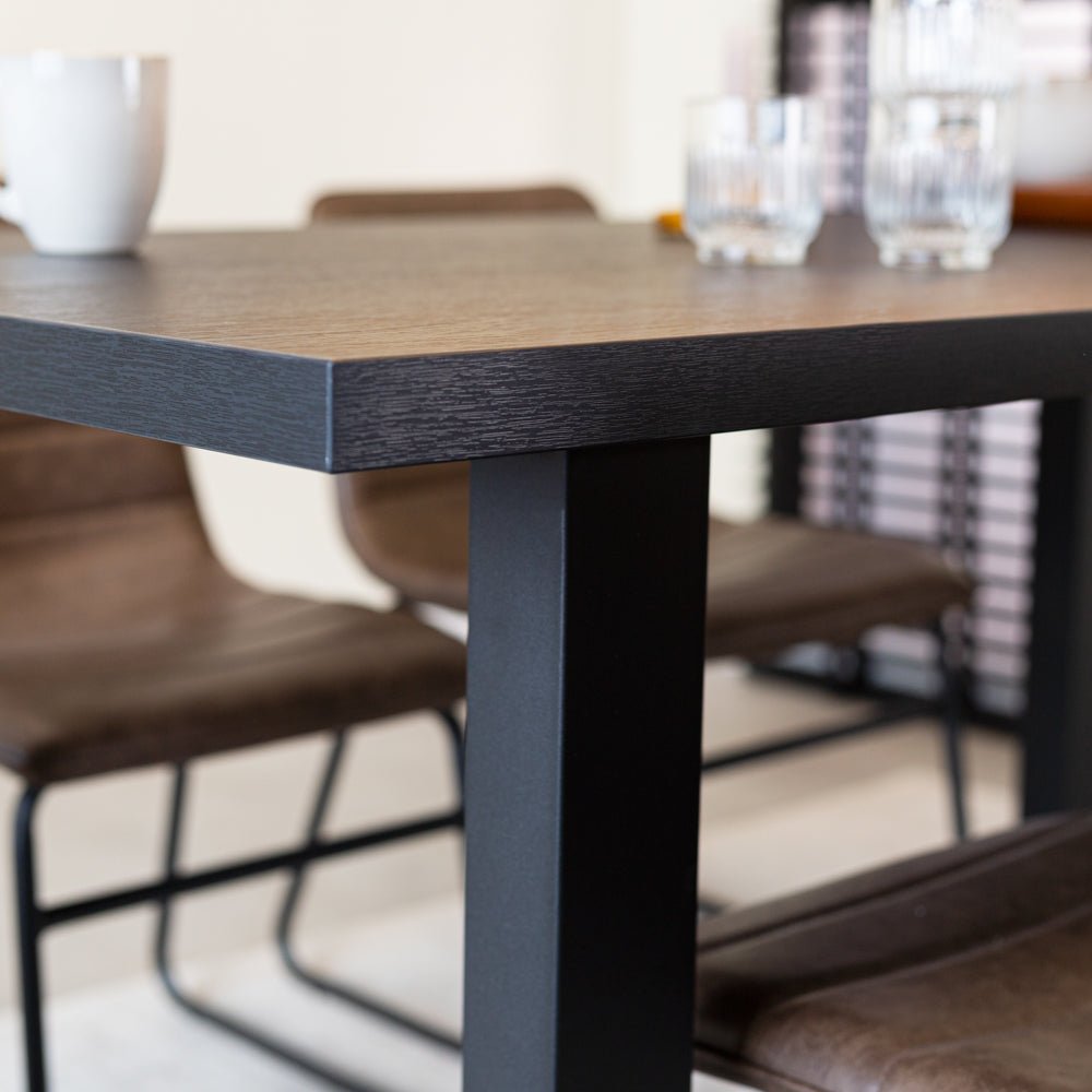 Dining table Black U-leg Black Lenzo 