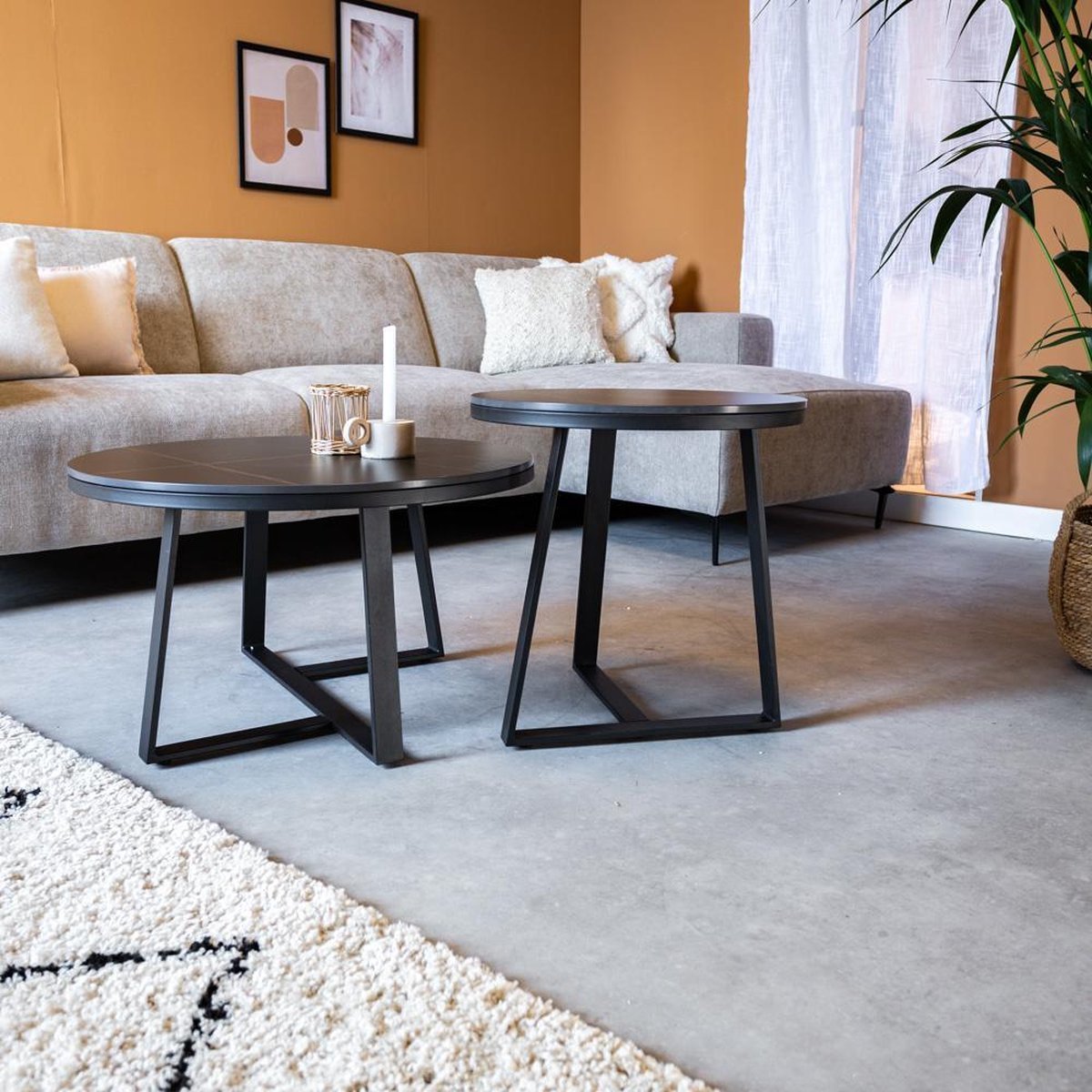 Coffee table set of 2 tanner round marble look black