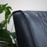 Fauteuil Peter Dimehouse Blauw LxBxH 68x62x45 Kunstleer Sfeerfoto detail